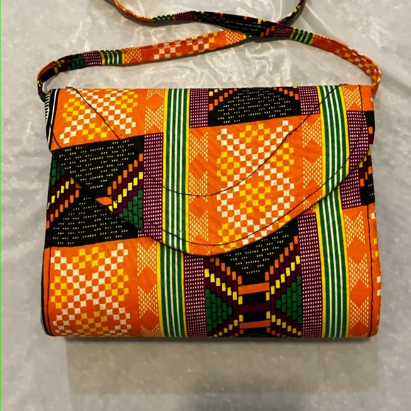 Multicolored African Fabric handbag - Picture 2 of 8